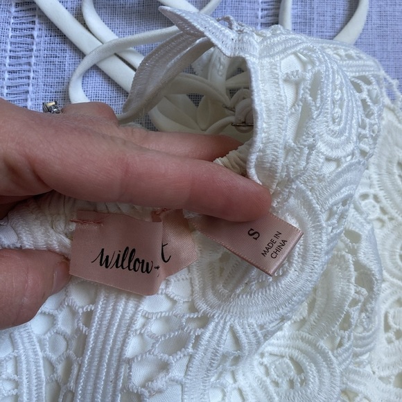 Willow and Root White Crochet Peplum Tank Top. - Picture 6 of 12